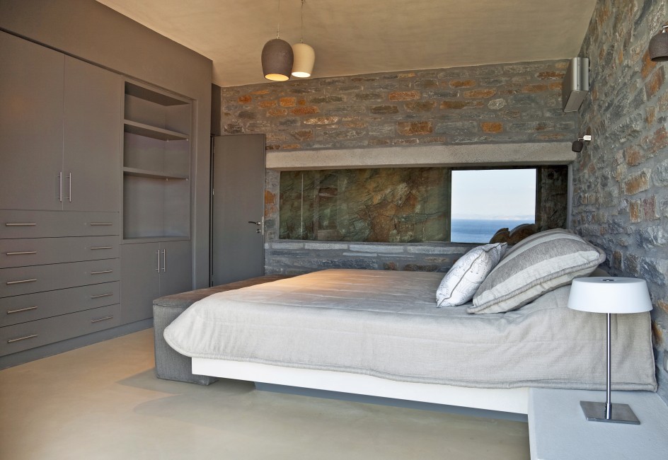 Greece:Mykonos&Cyclades:Kea:VillaSelene_VillaMoonlight:bedroom.jpg
