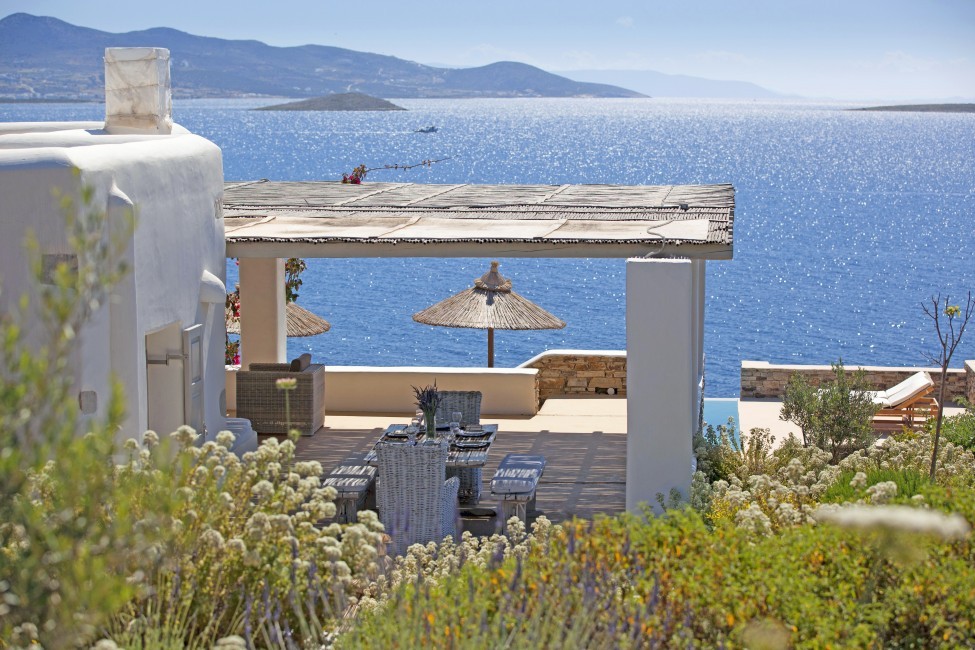 Greece:Mykonos&Cyclades:Antiparos:VillaMenta_VillaMint:terrace018_.jpg