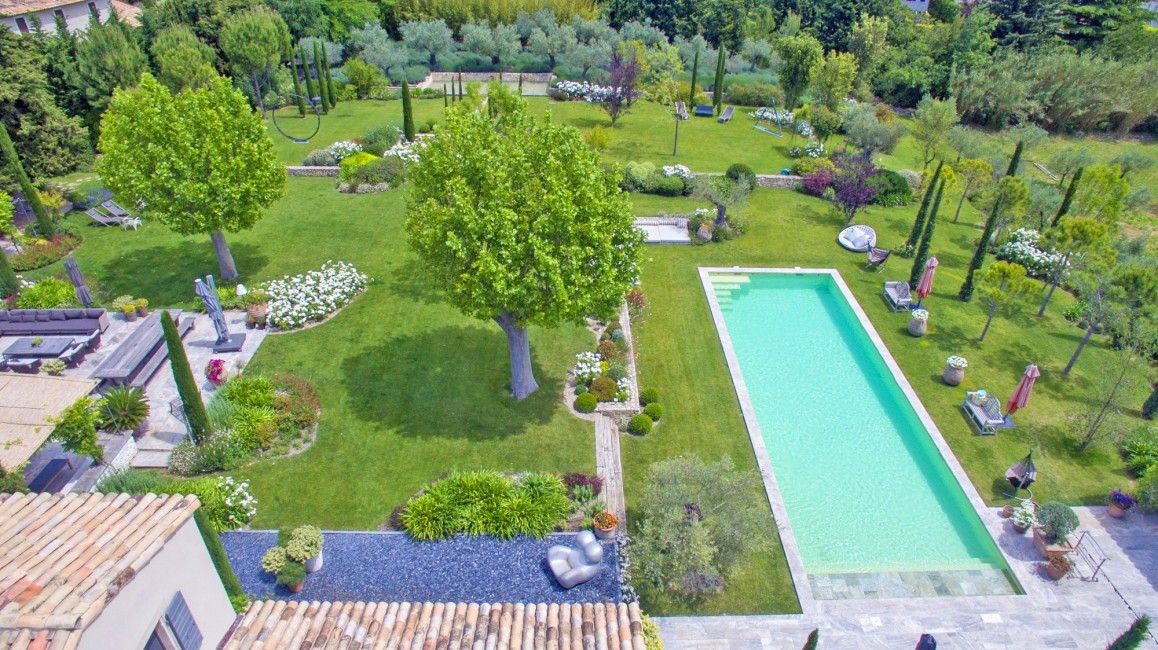 France:Provence:Paradou:Villa10_VillaParadis:garden081.JPG