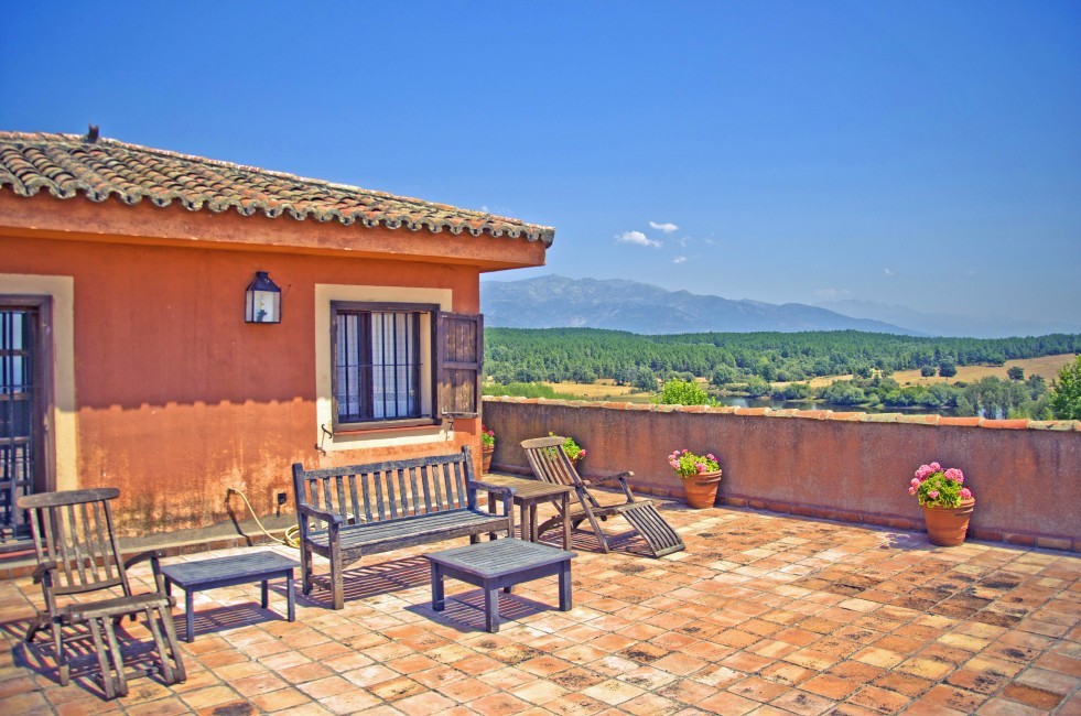 Spain:Extremadura:JarandilladelaVera_AcadiaEstate:balcony1861.jpg