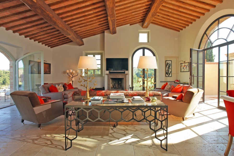 Italy:Tuscany:Siena:ITSI022_VillaRocca:livingroom325.JPG