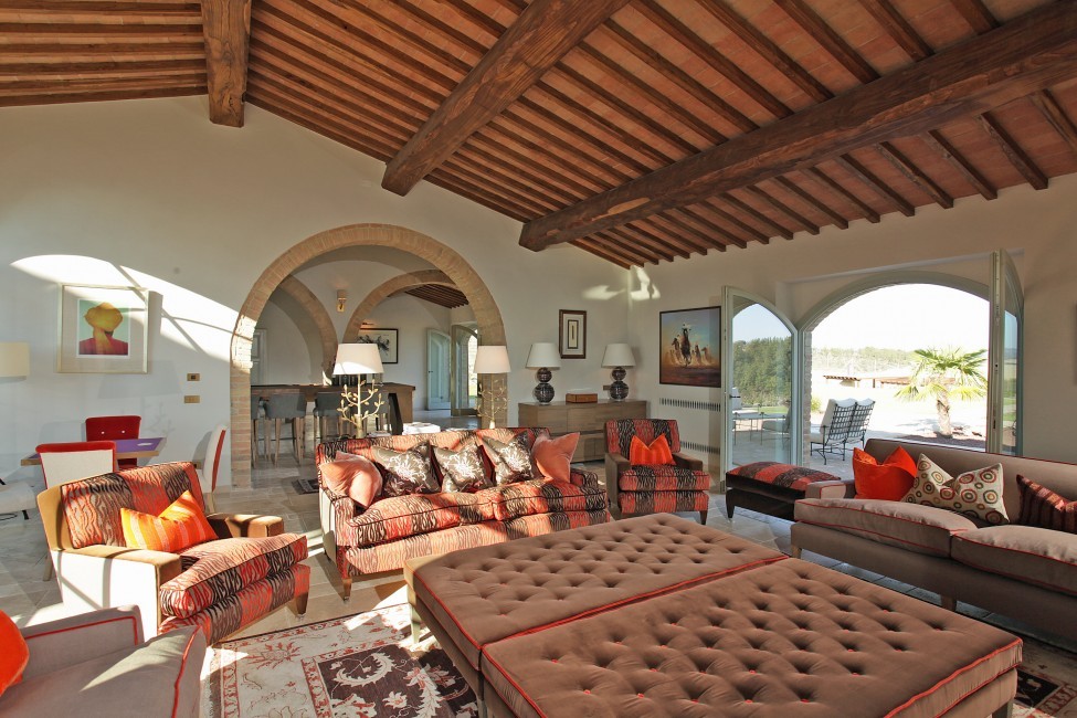 Italy:Tuscany:Siena:ITSI022_VillaRocca:livingroom4.JPG