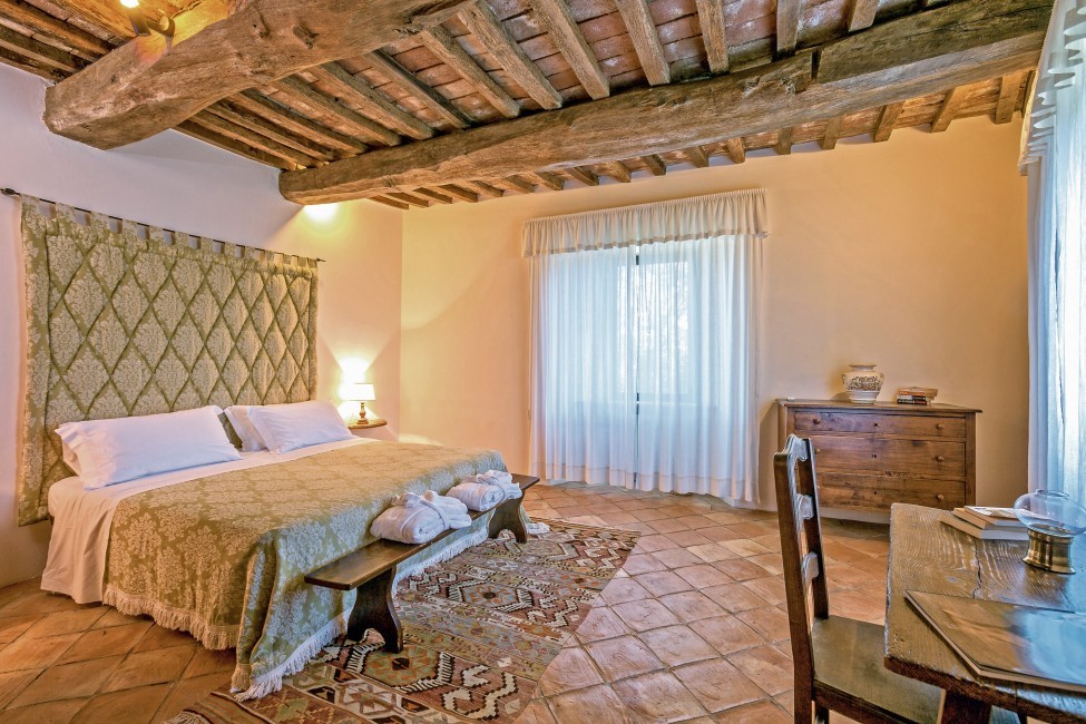 Italy:Umbria:Perugia:ITPG25_VillaFiaba:bedroom6.jpg