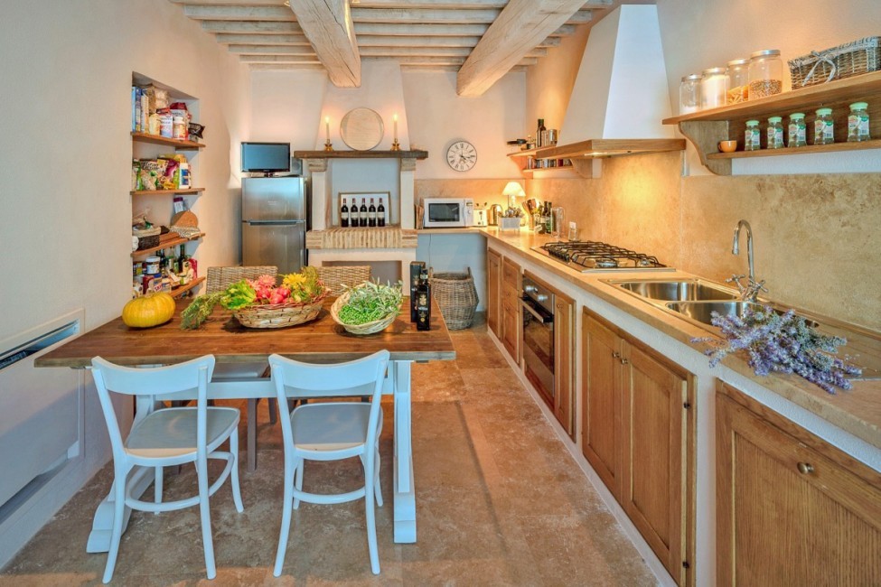 Italy:Umbria:Perugia:ITPG05_VillaLavanda:kitchen5.jpg