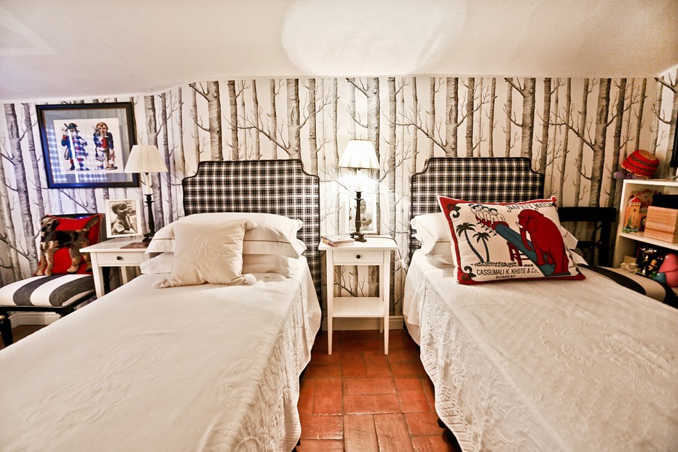 Italy:Tuscany:CastagnetoCarducci:ITLI02_VillaPietraRossa:bedroom436.jpg
