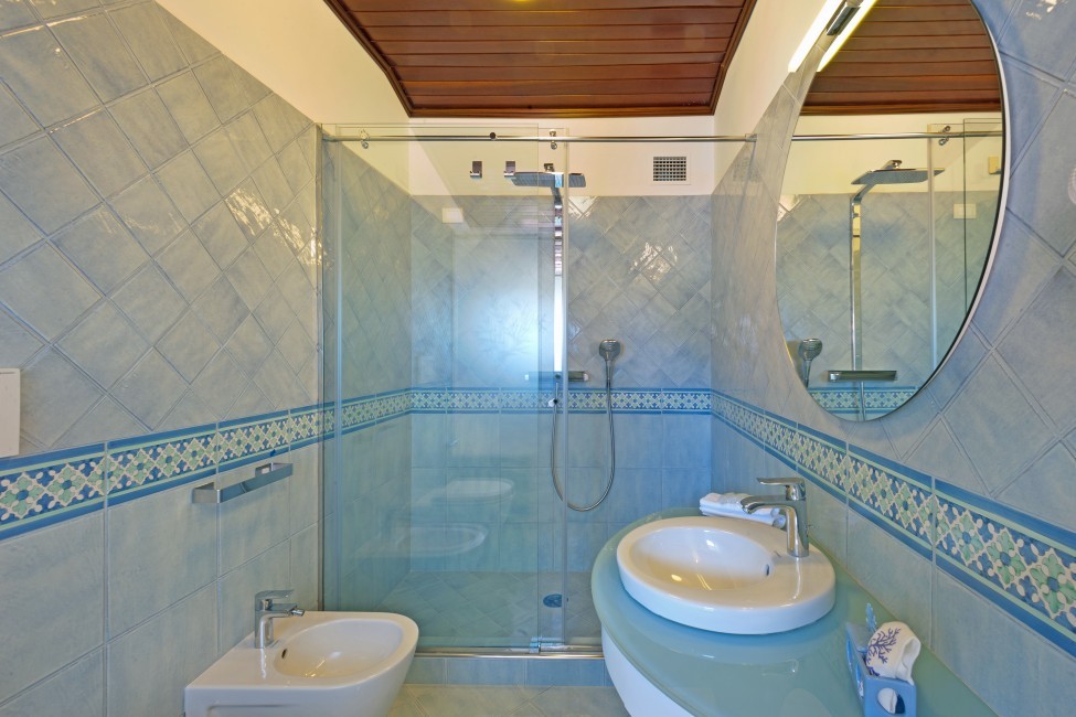 Italy:Campania:Sorrento:VillaPreziosa:ITNA45_VillaProspera:bathroom78.jpg