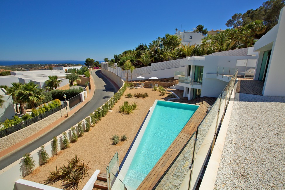Spain:Ibiza:AlegreBelle_VillaAlegria:pool234.jpg