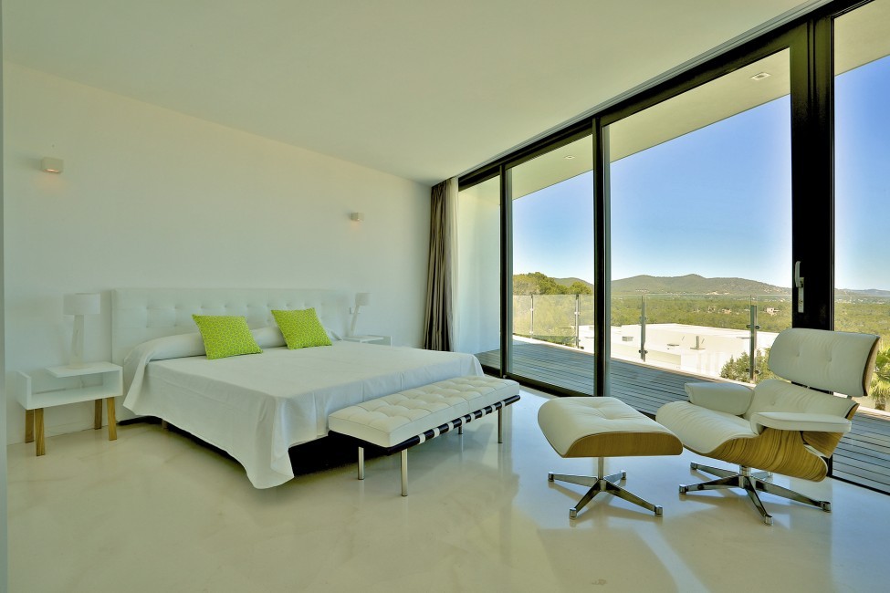 Spain:Ibiza:AlegreBelle_VillaAlegria:bedroom31.jpg