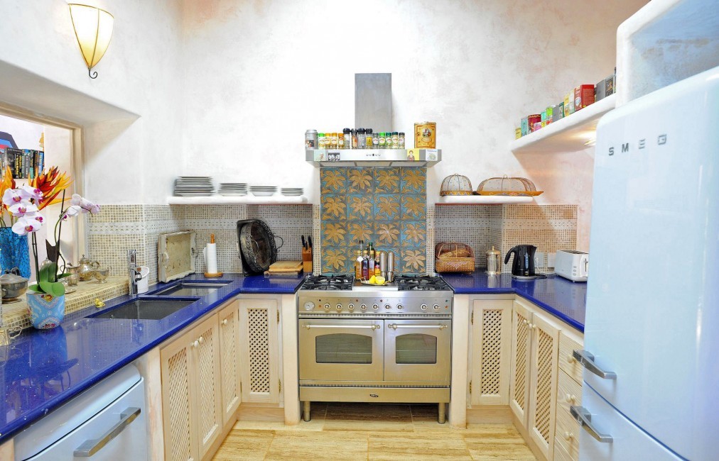 Spain:Ibiza:CanArte_VillaAlma:kitchen33.jpg