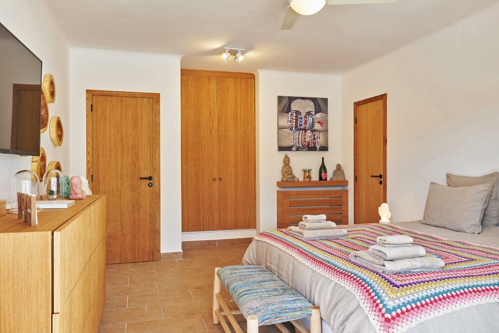 Spain:Ibiza:CasaRocco_VillaRio:bedroom34.jpg
