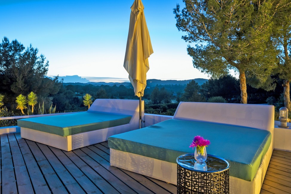 Spain:Ibiza:CanDiaz_VillaDia:terrace45.jpg