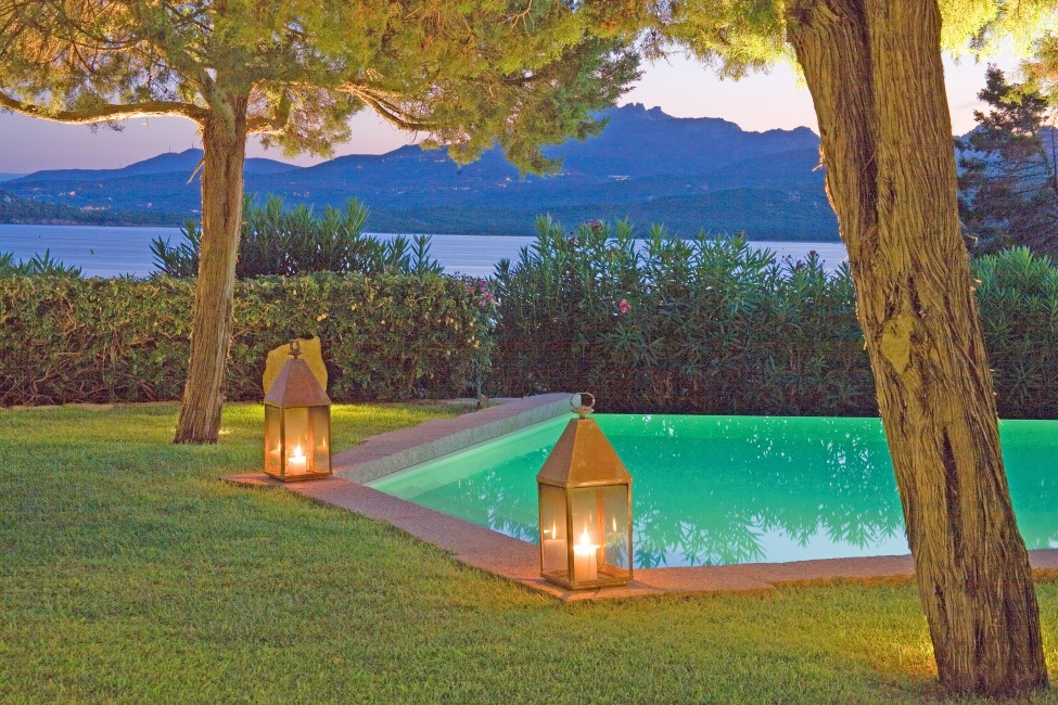 Italy:Sardinia:CostaSmeralda:ITOT07_VillaEsme:pool35.jpg