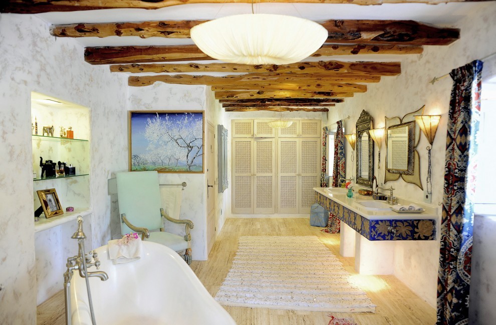 Spain:Ibiza:CanArte_VillaAlma:bathroom8.jpg