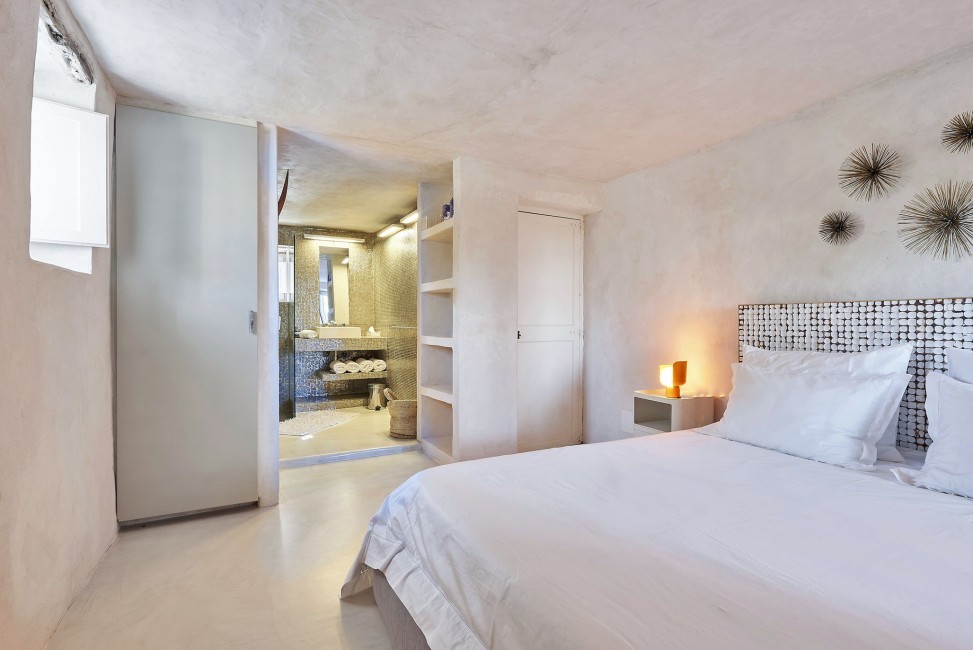Spain:Ibiza:FincaLavanda_VillaLaMenta:bedroom75.jpg