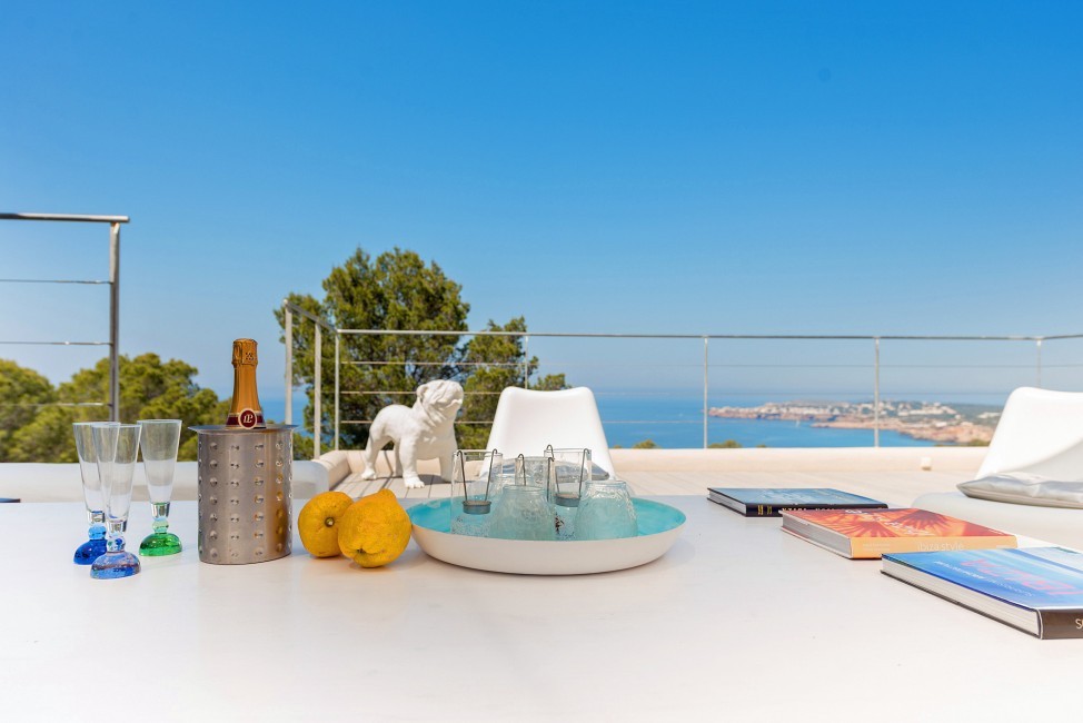 Spain:Ibiza:CanCalaMoli_VillaMarcial:terrace35.jpg