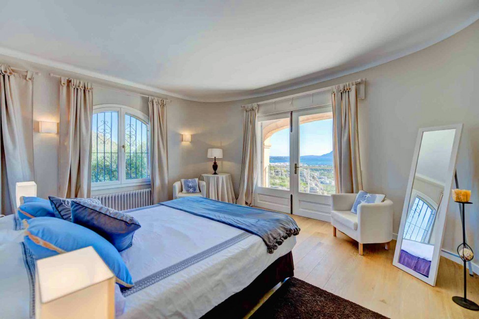 Spain:Mallorca:VistaPuertoPollensa_VillaOctavio:bedroom18.jpg