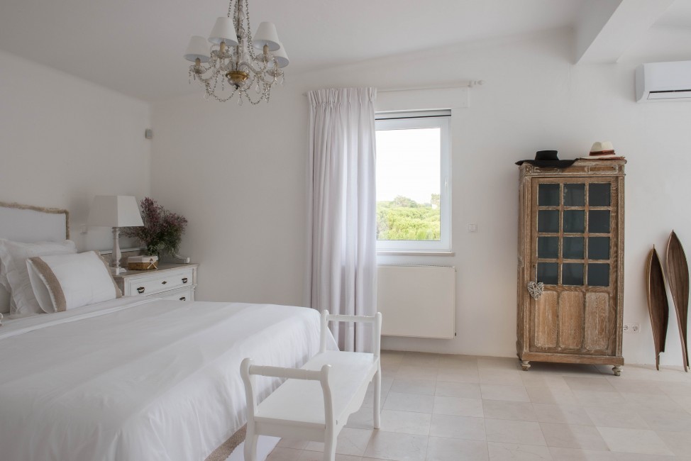 Portugal:Algarve:QuintadoLago:VillaMotherofPearl_VillaMadel:bedroom39.jpg