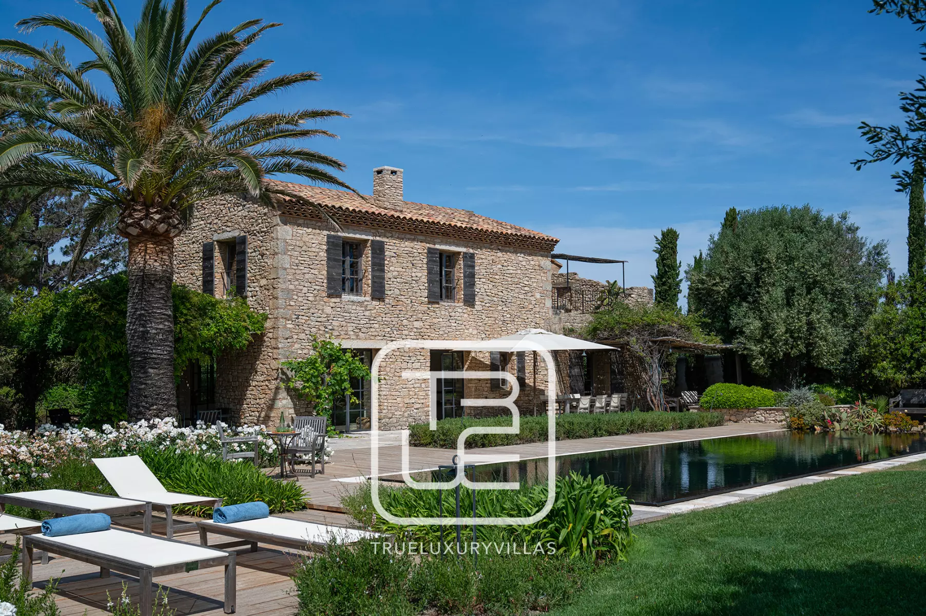 Villa Era