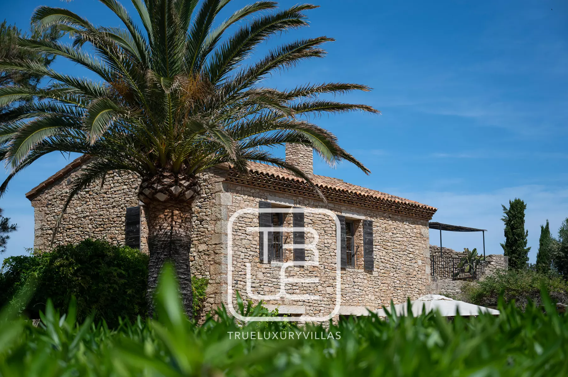 Villa Era