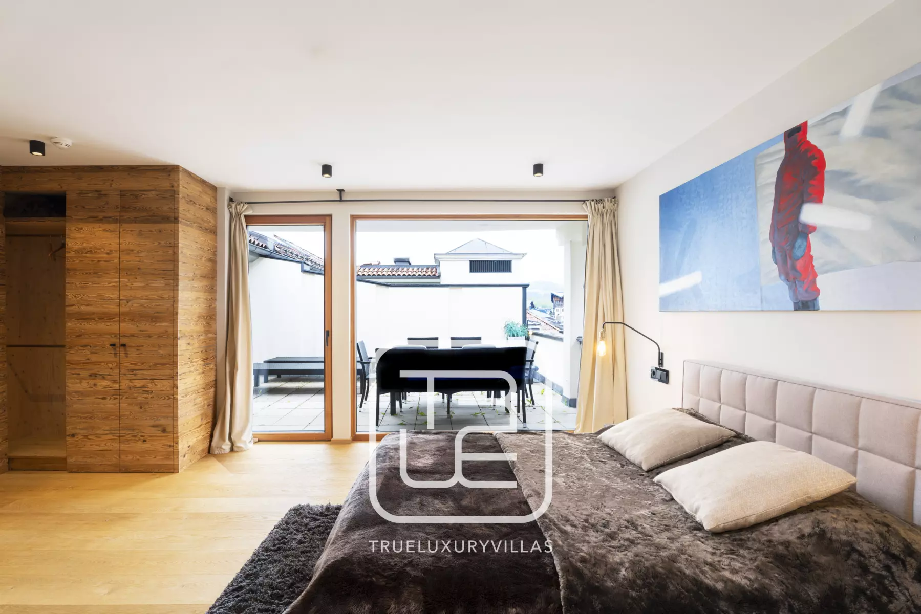 Penthouse Contempo