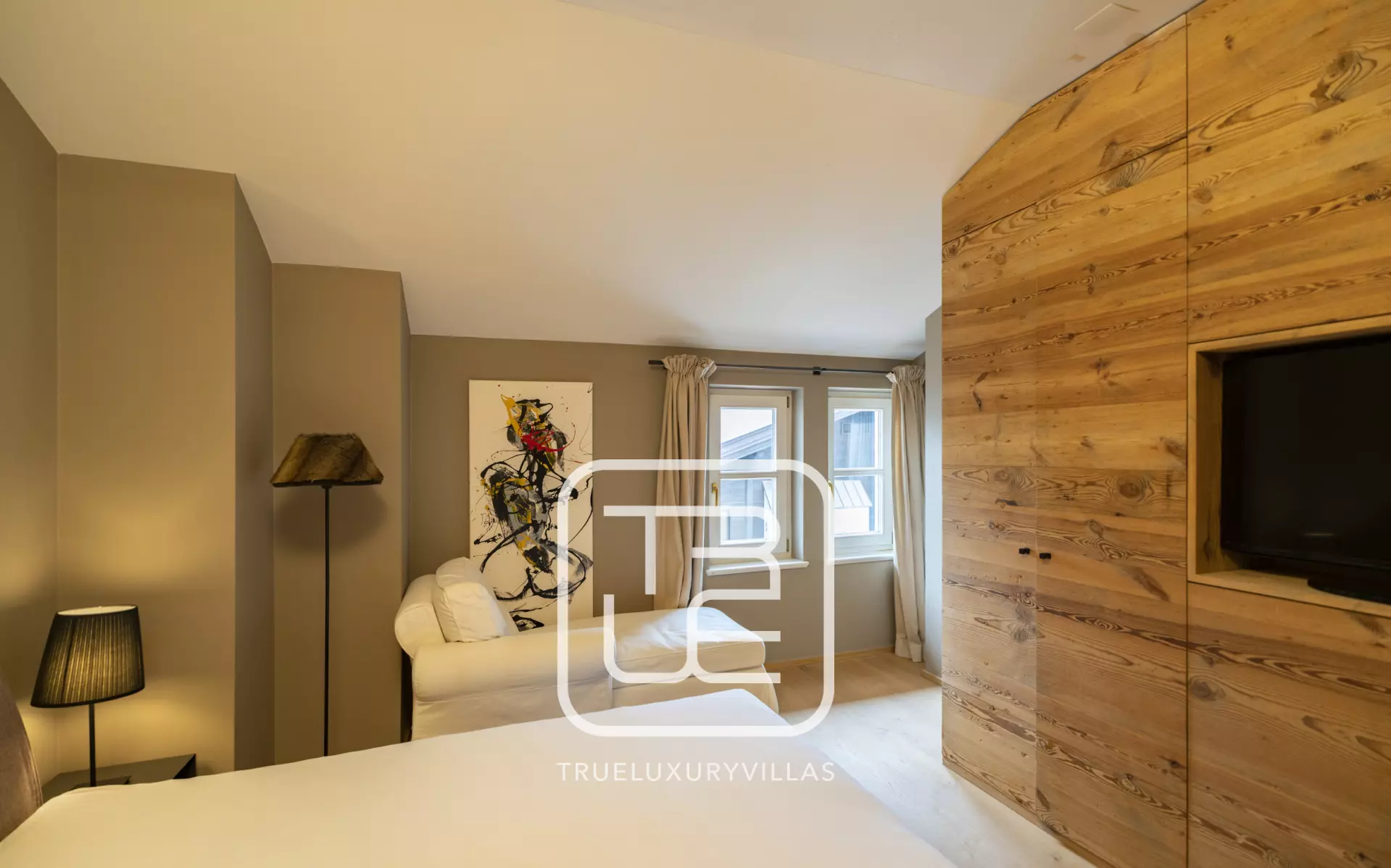 Penthouse Contempo