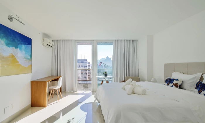 Penthouse Ador