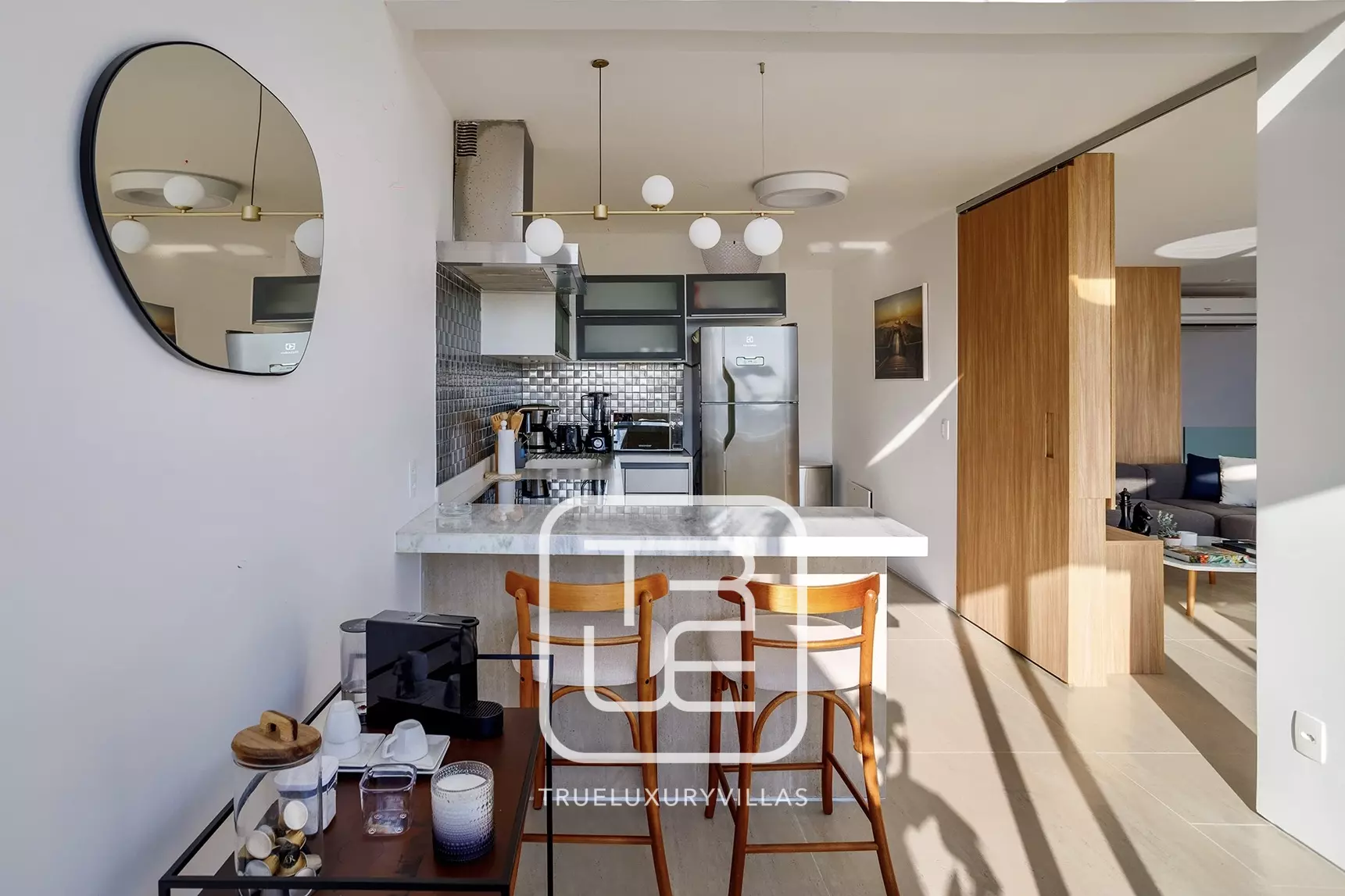 Penthouse Ador