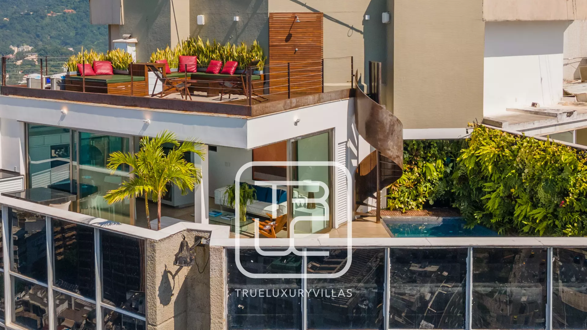 Penthouse Irma