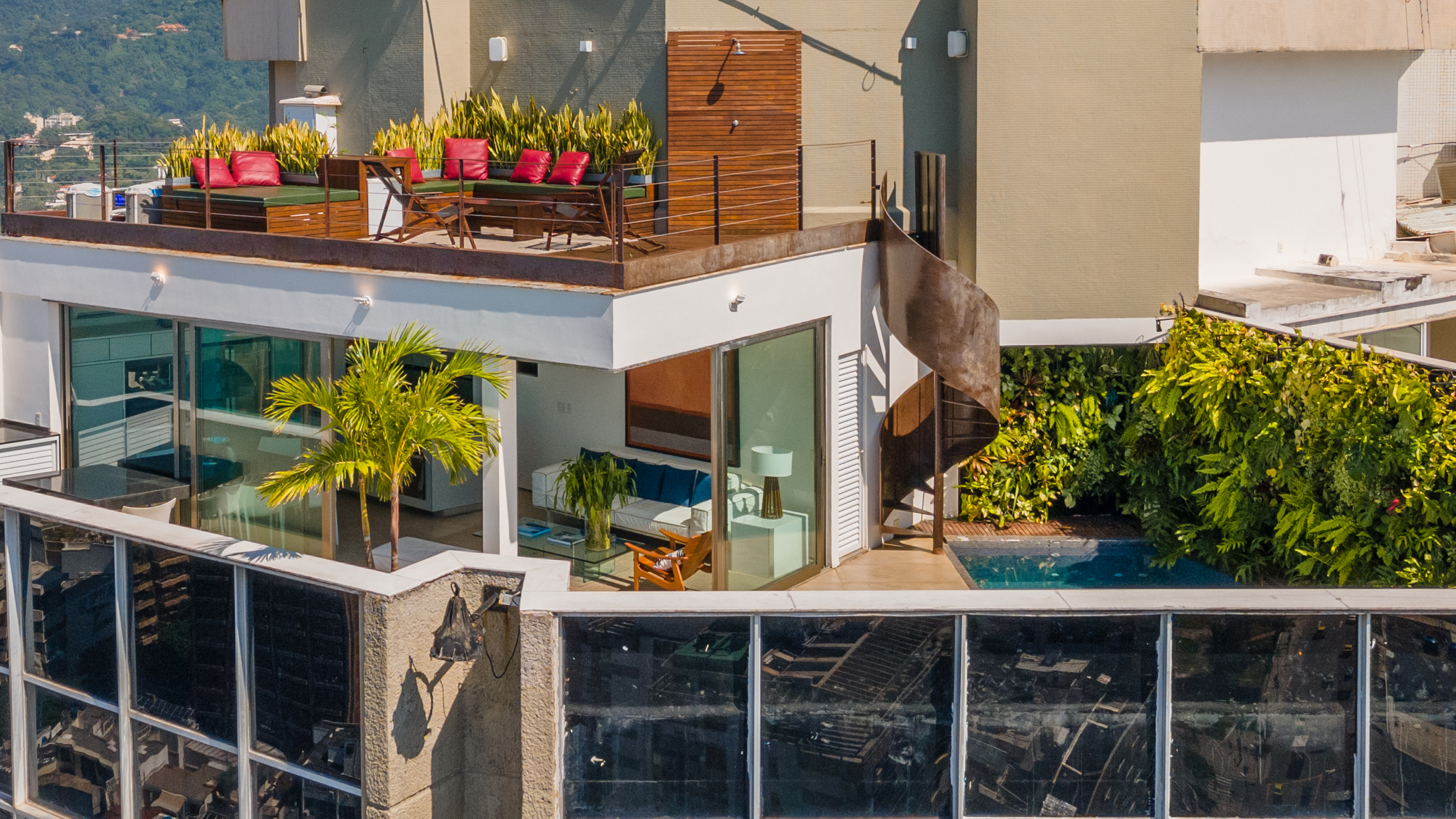 Penthouse Irma
