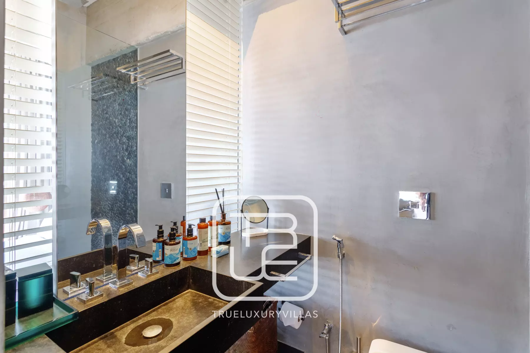Penthouse Irma