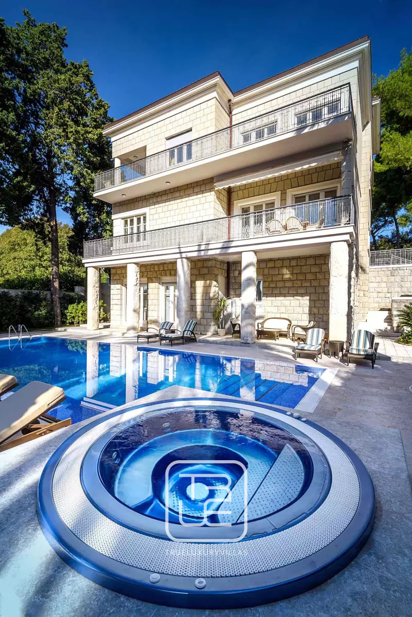 Villa Spelina