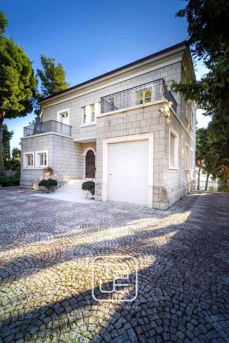 Villa Spelina