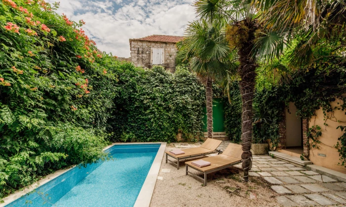 Villa Holi
