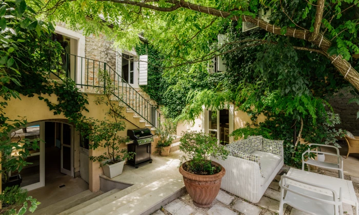 Villa Holi