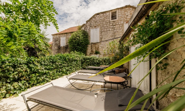 Villa Holi