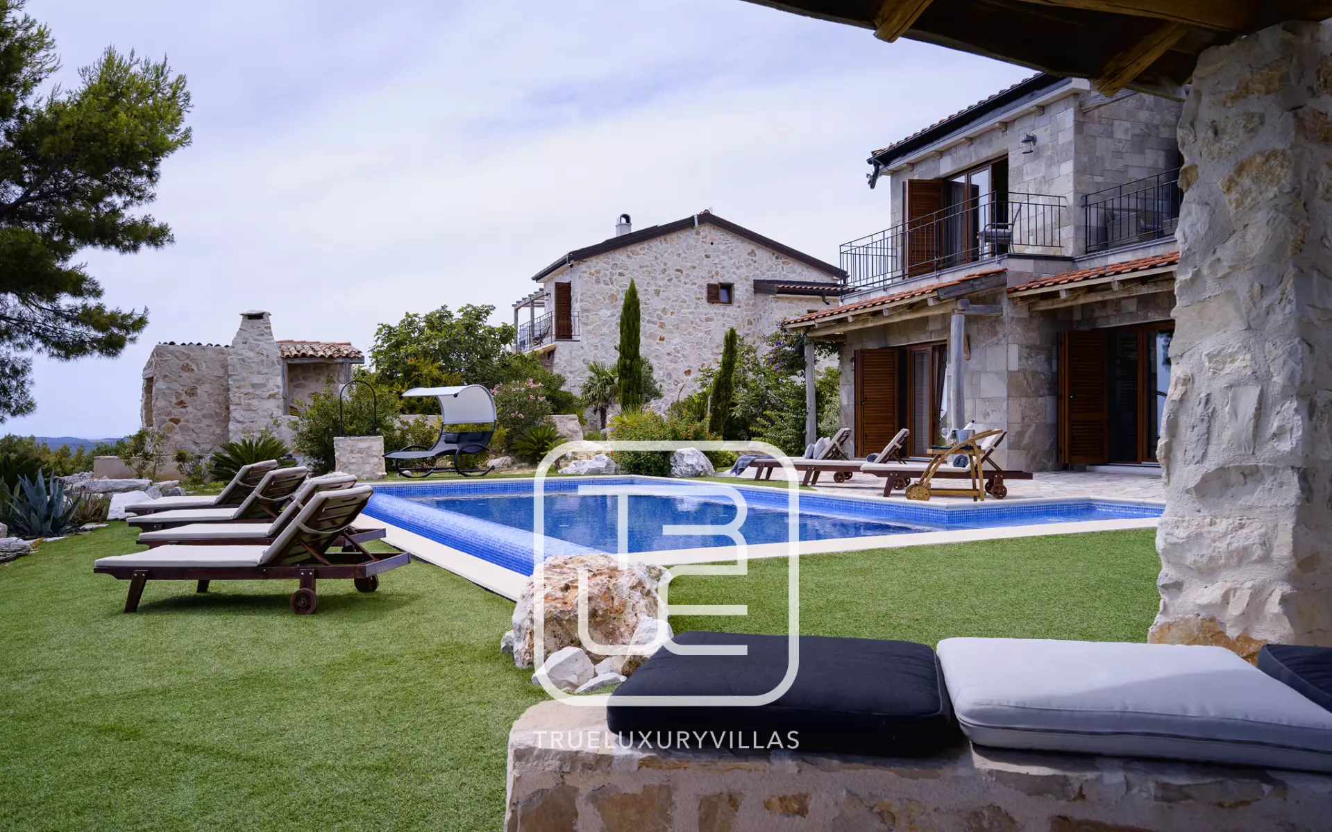 Villa Basa