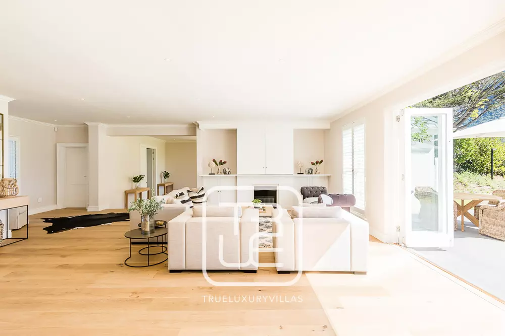 Villa Wisteria Lane