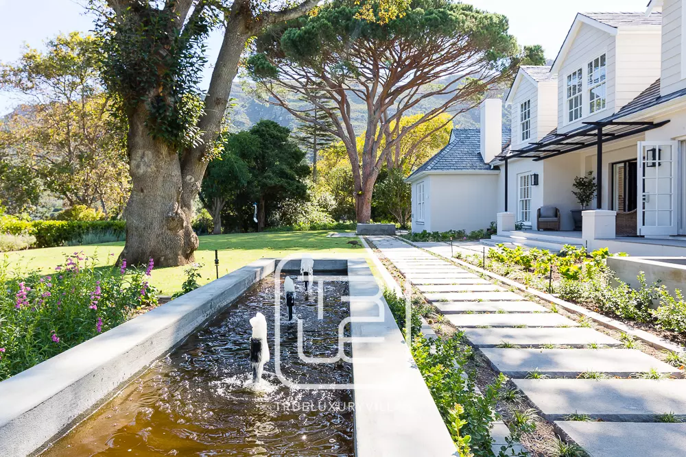 Villa Wisteria Lane