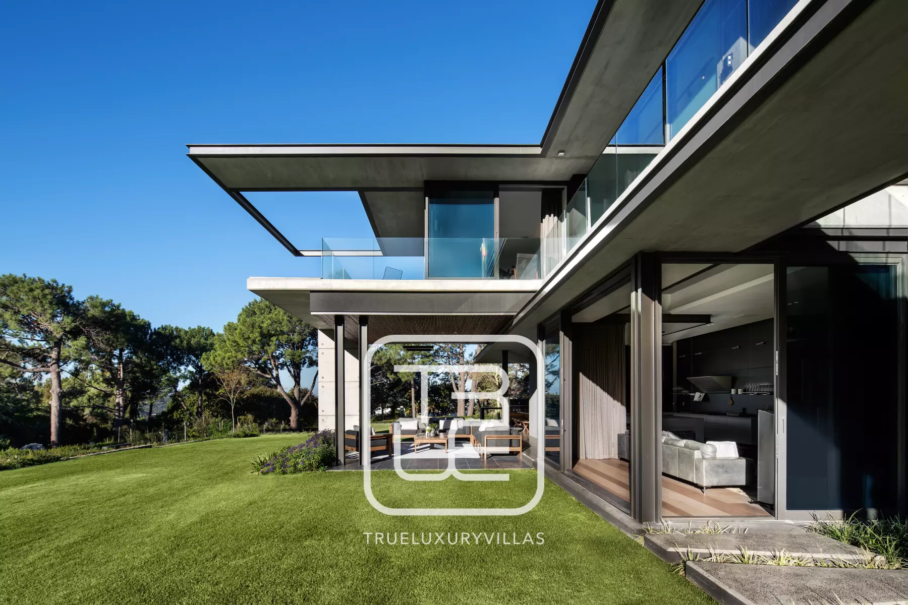 Villa Anafema