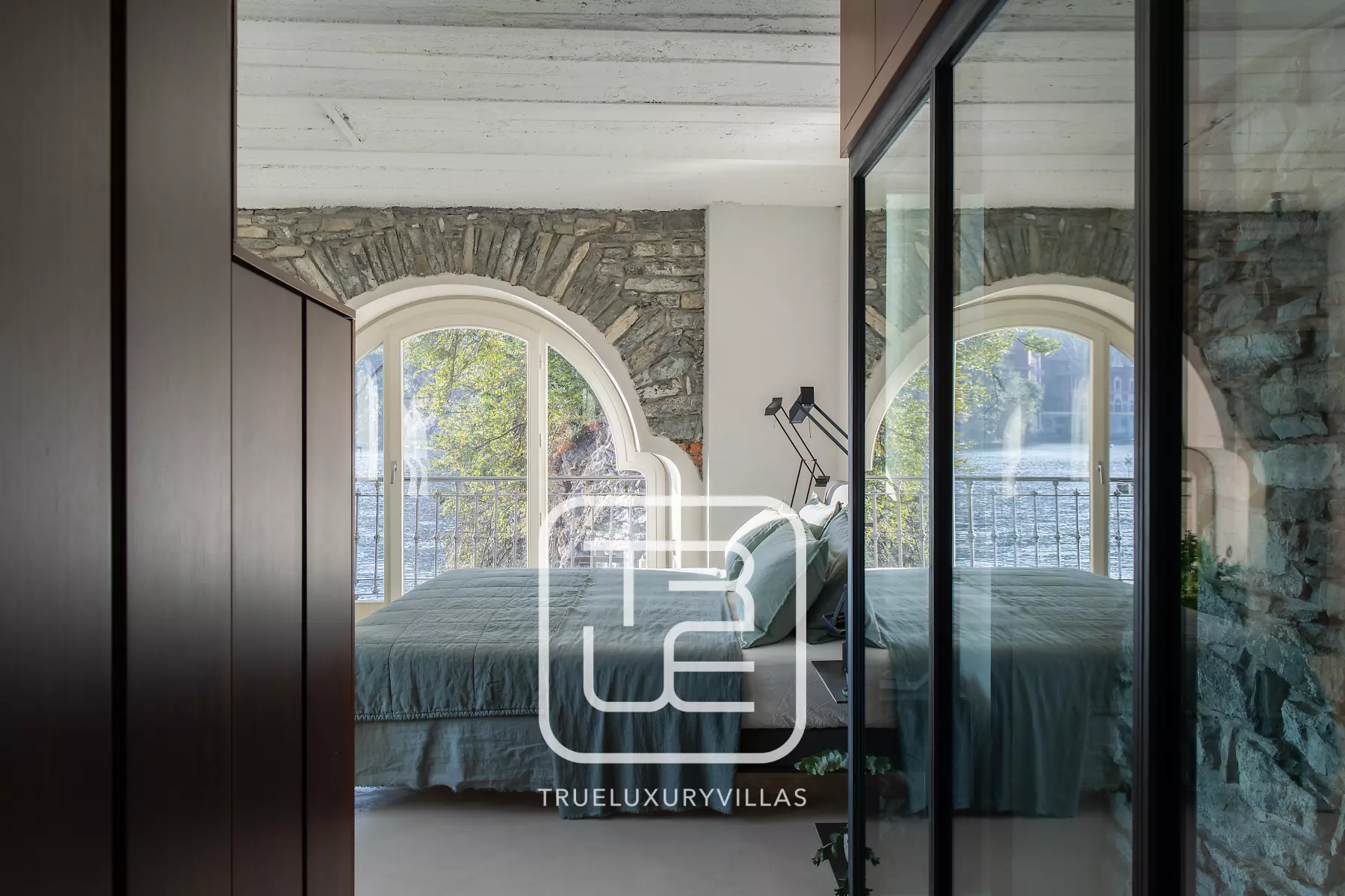 Lake Suite