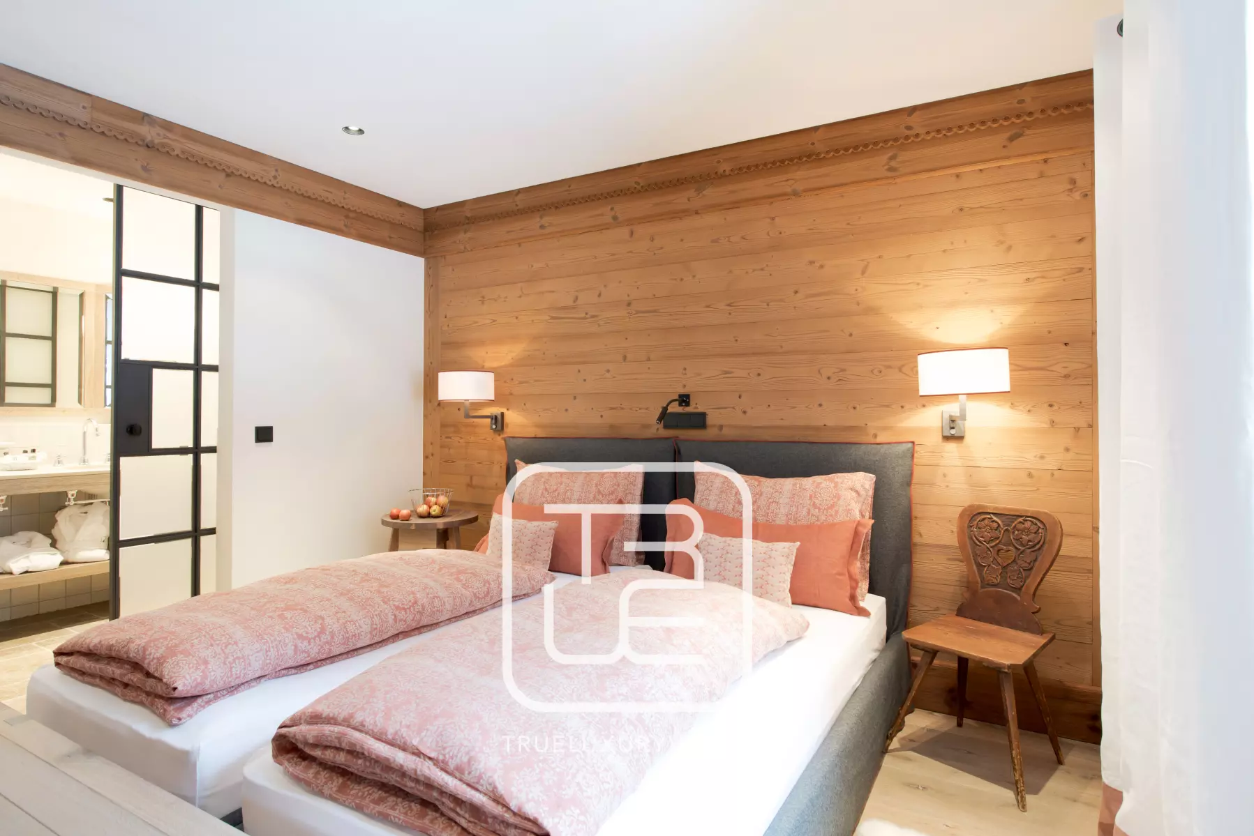 Chalet Shella One