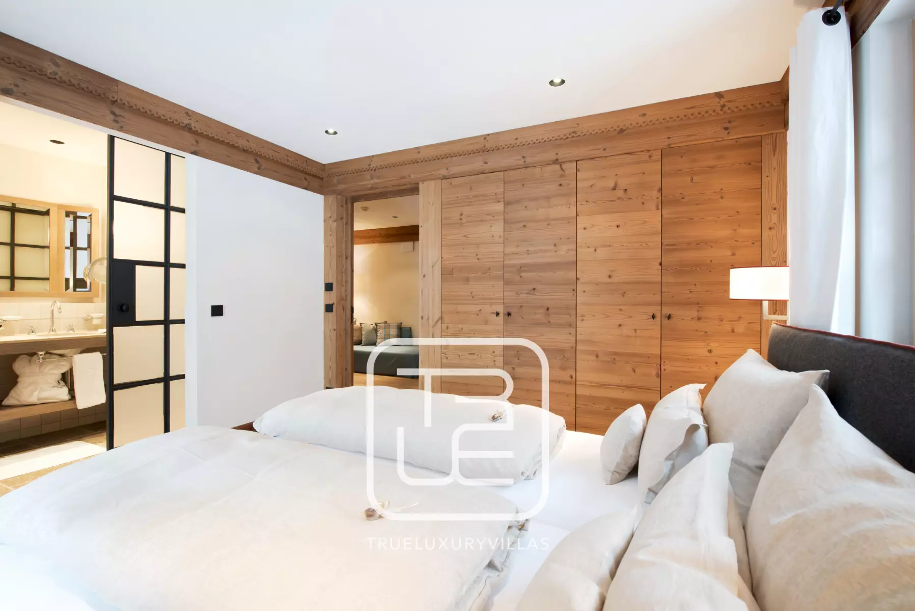 Chalet Shella One