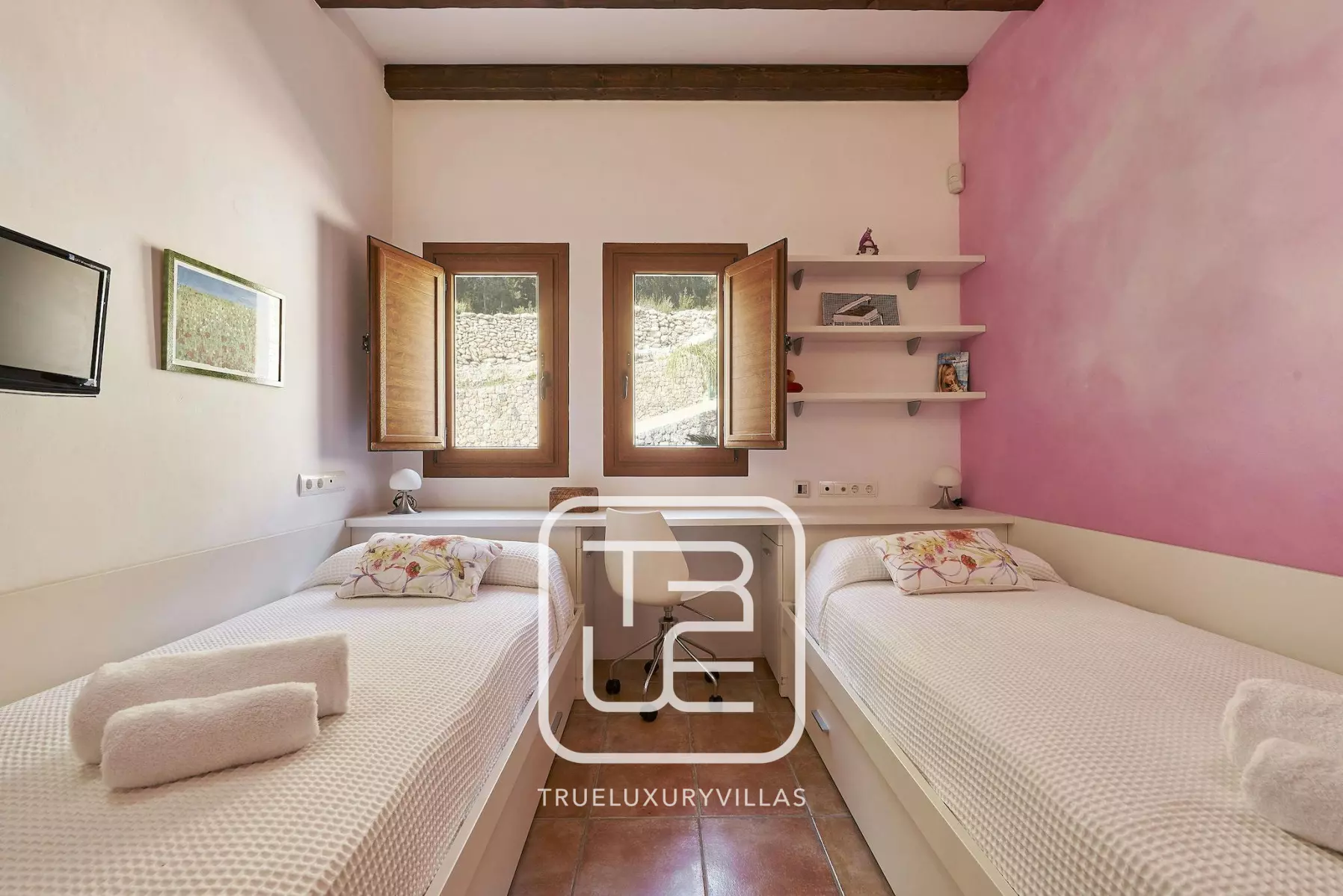 Villa Delinos