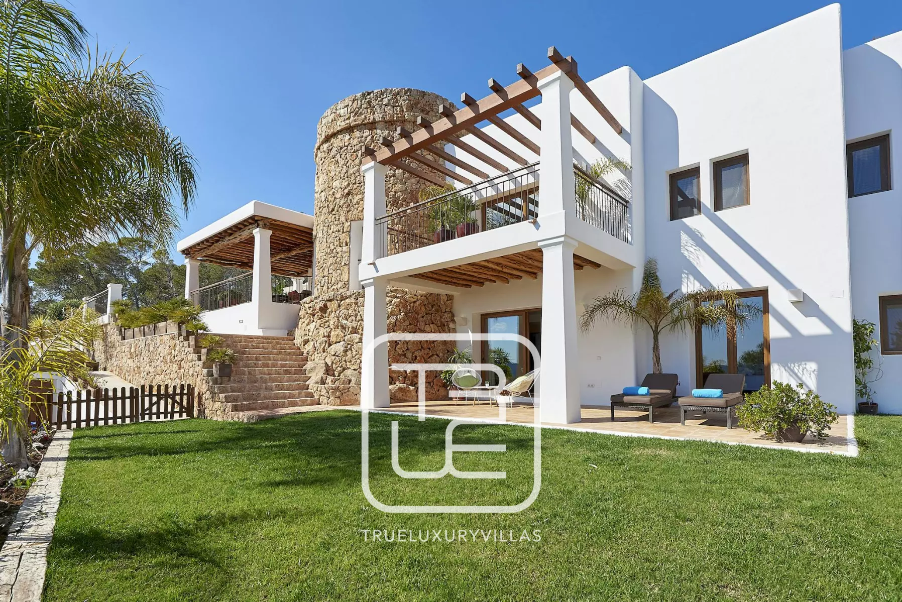 Villa Delinos