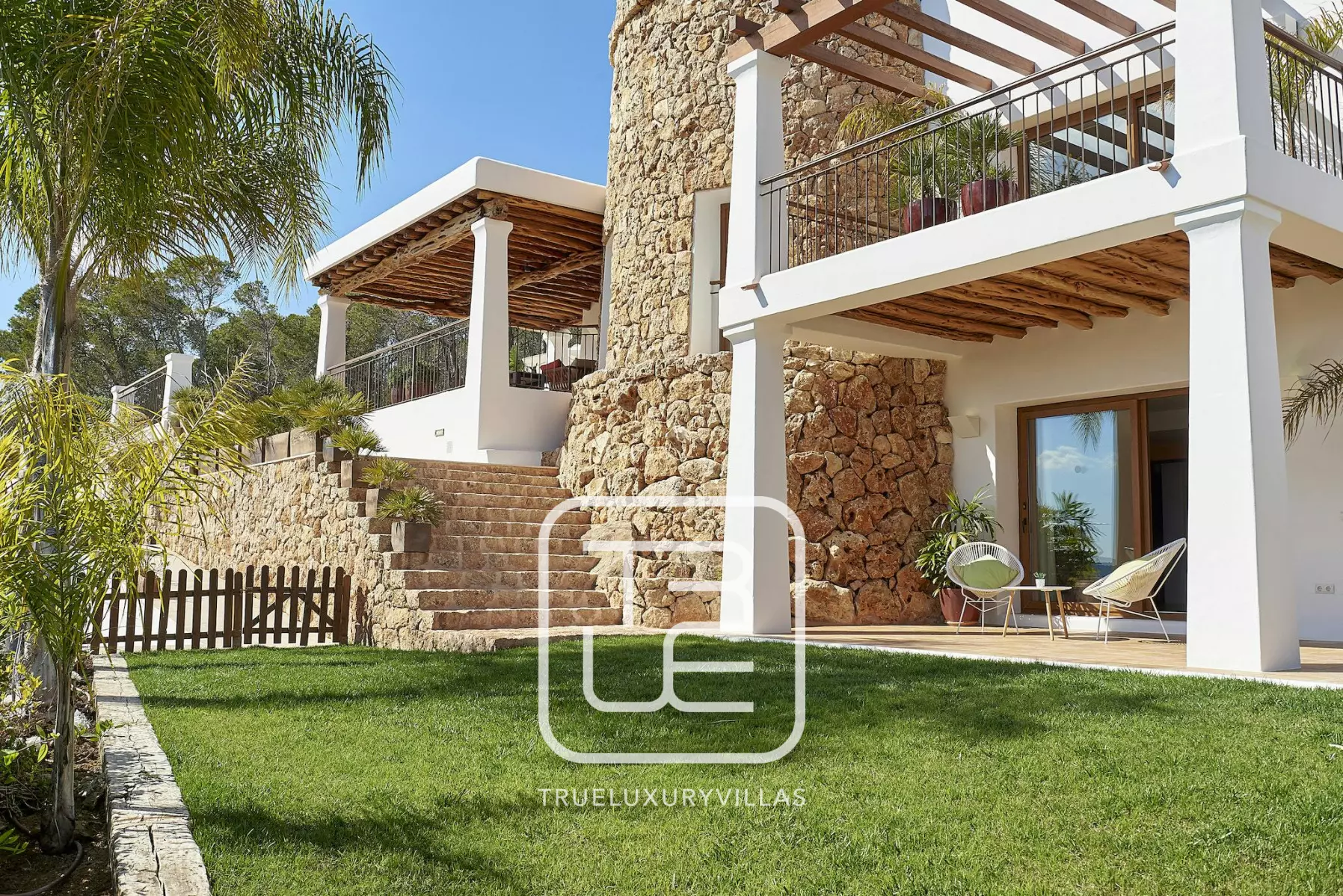 Villa Delinos