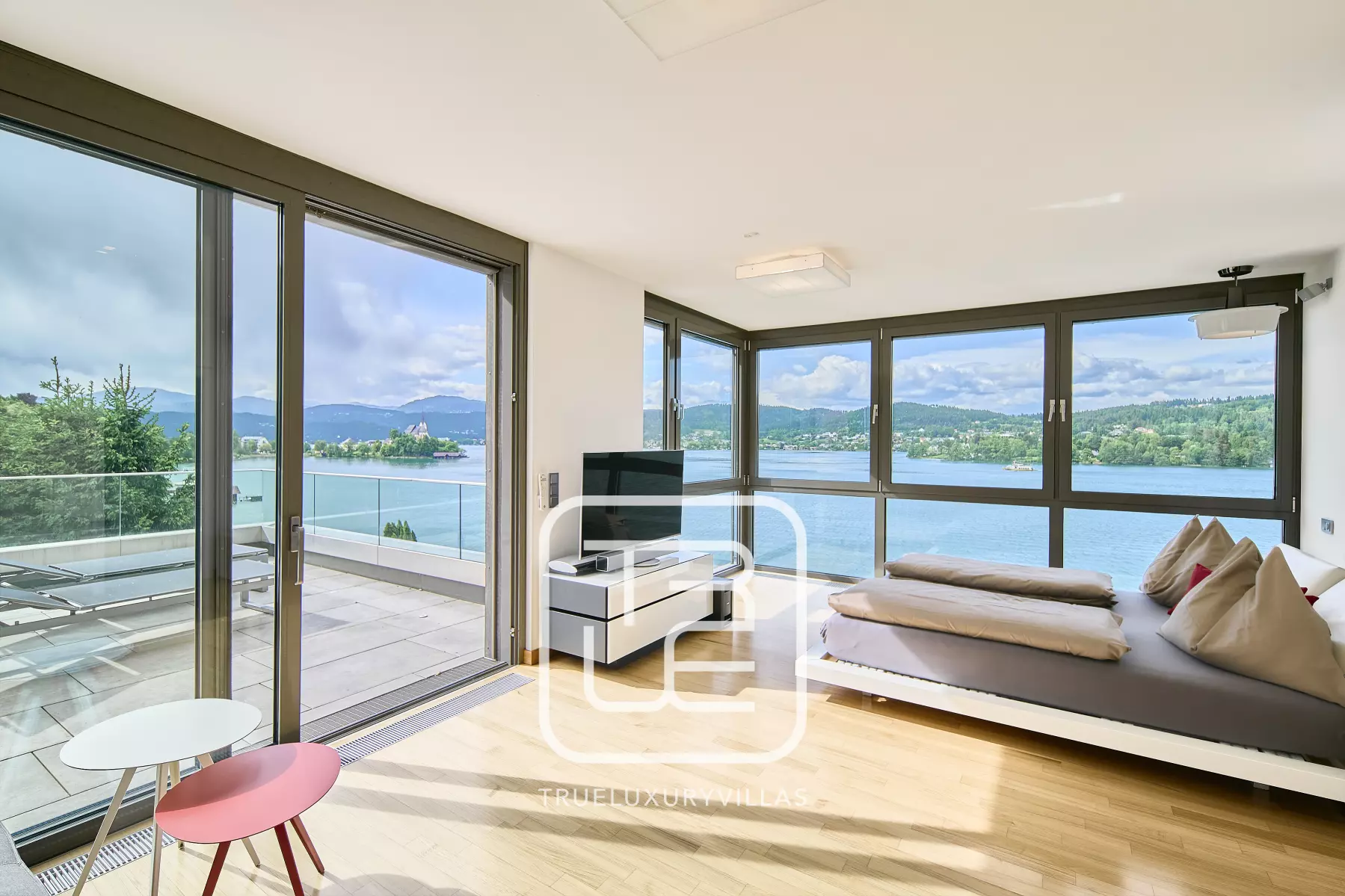 Villa Lago