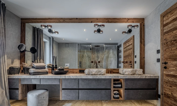 Chalet Summit