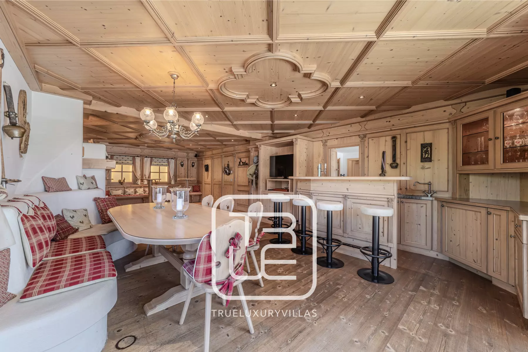 Chalet Heritage