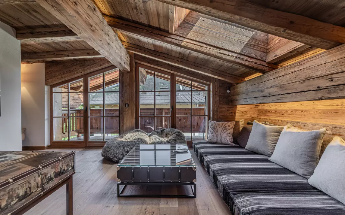 Lounge room