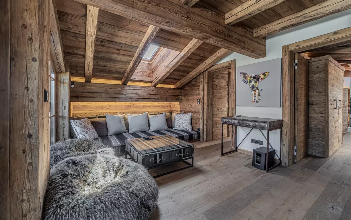 Lounge room